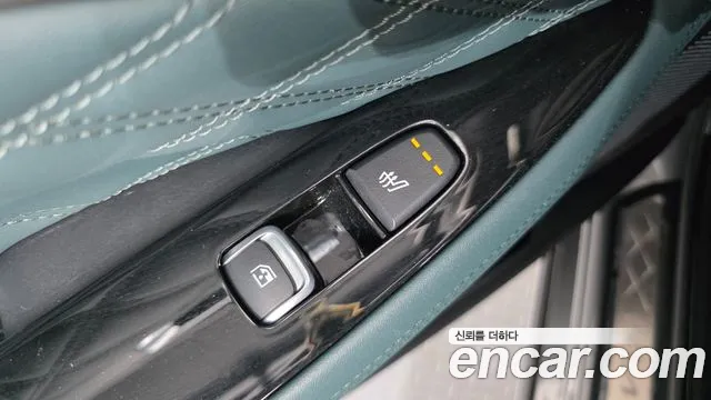 Kia K8 K8 Hybrid — Фото автомобиля 24