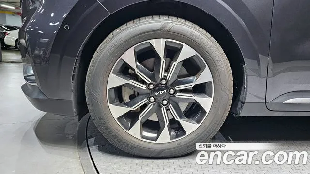 Kia Canival Carnival 4 поколение Дизель 9 мест Signature — Фото автомобиля 5