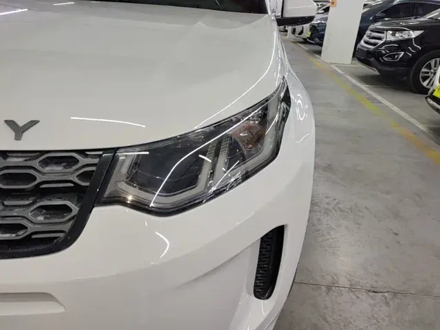 Land Rover Discovery Sport — Фото автомобиля 23