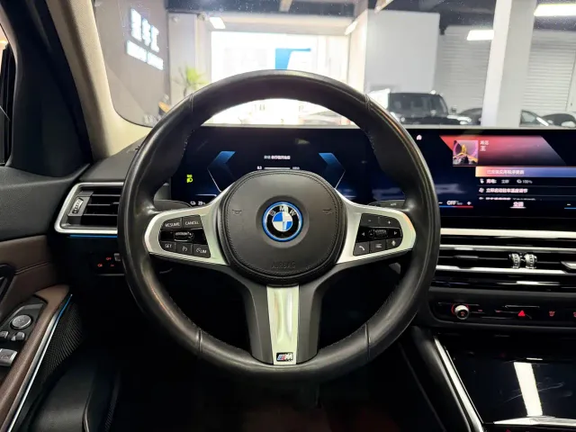 BMW i3 — Фото автомобиля 8