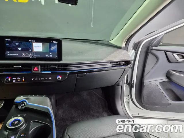 Kia EV6 New — Фото автомобиля 11