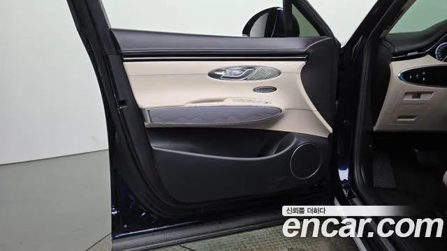 Genesis GV70 2.5T Бензин AWD — Фото автомобиля 23