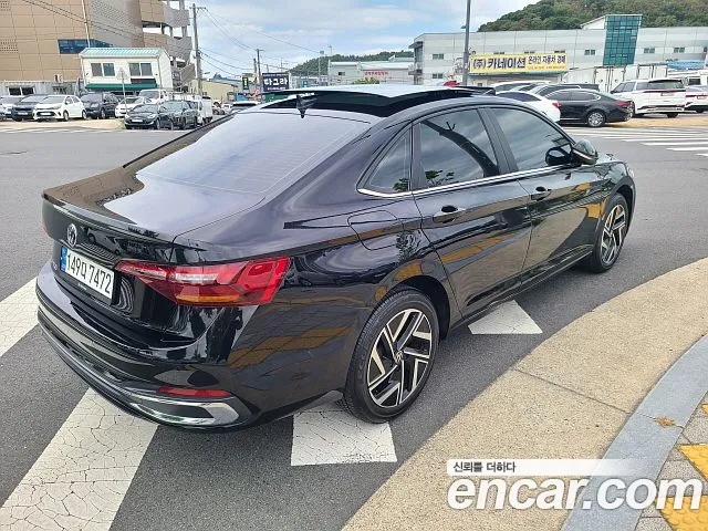 Volkswagen Jetta — Фото автомобиля 4