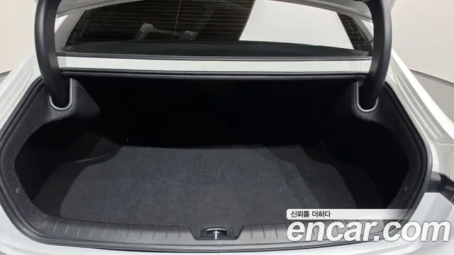 Hyundai Grandeur — Фото автомобиля 16