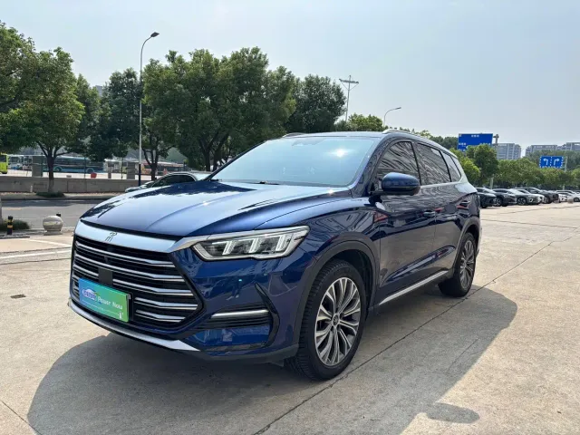 Фотография автомобиля — BYD Song Pro
