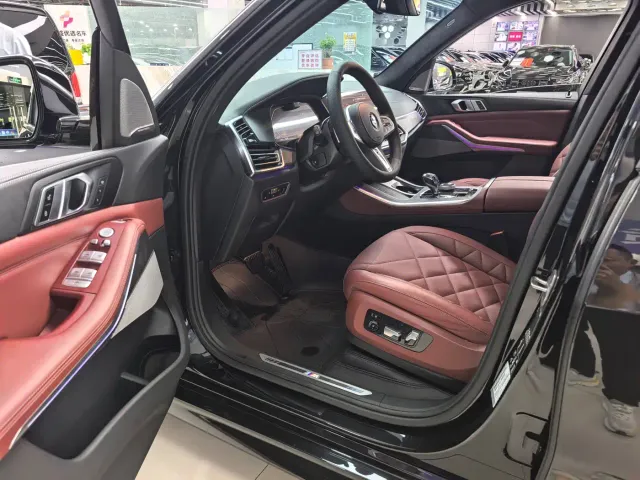 BMW X5 — Фото автомобиля 2