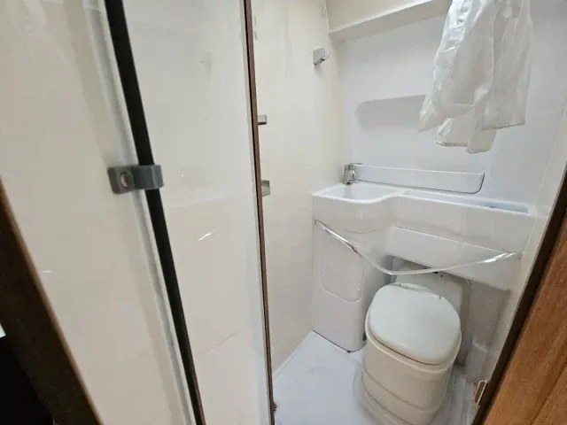 Maxus SAIC Maxus MAXUS V90 RV — Фото автомобиля 13