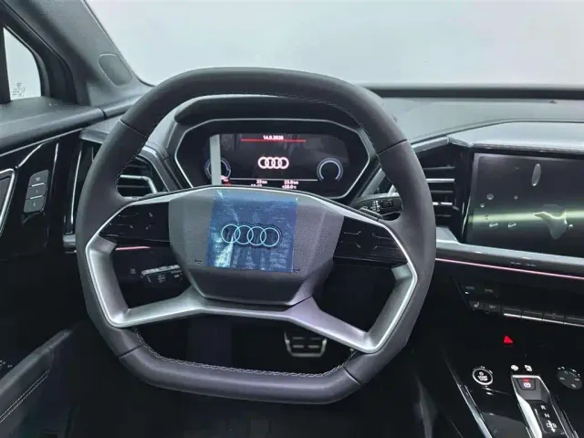 Audi Q4 e-tron — Фото автомобиля 9