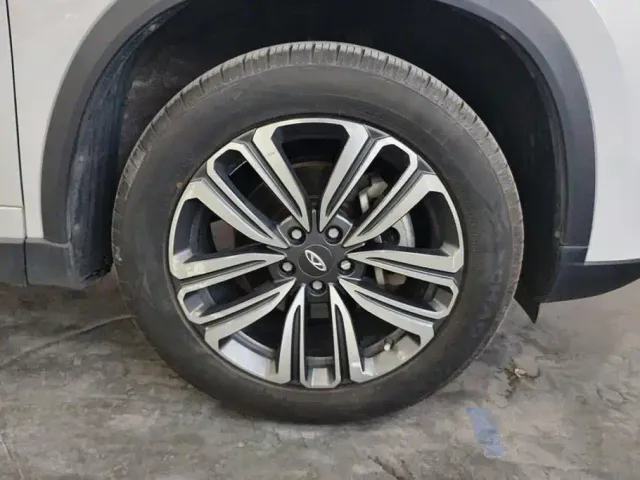 Chery Tiggo 8 — Фото автомобиля 6