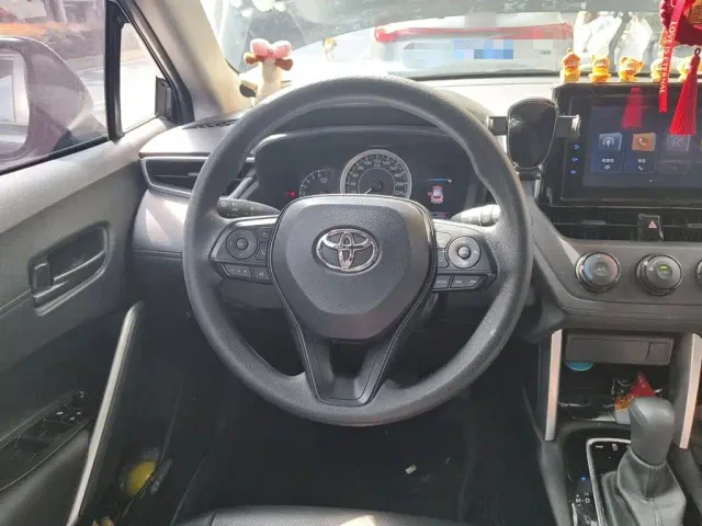 Toyota Corolla Cross — Фото автомобиля 11