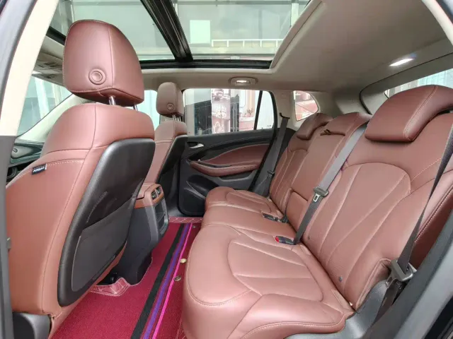 Buick Envision Plus — Фото автомобиля 9
