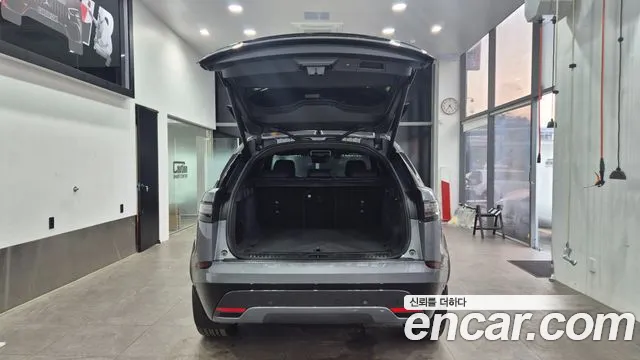 Land Rover Range Rover Velar — Фото автомобиля 12