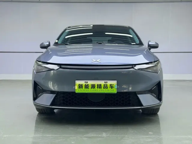 Xpeng P5 — Фото автомобиля 2