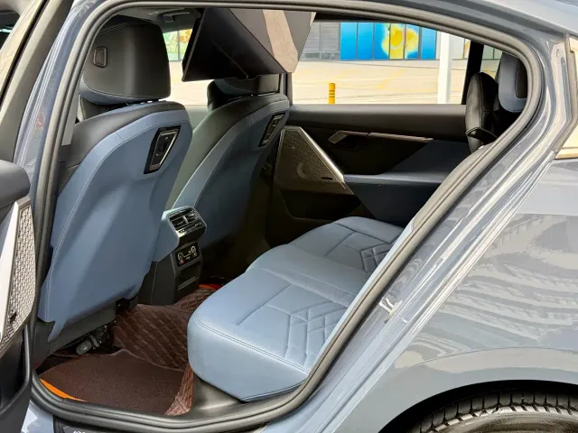 BMW 5 Series — Фото автомобиля 7