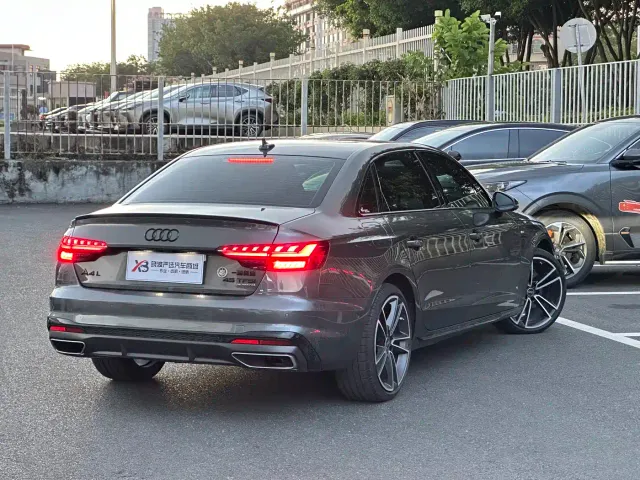 Audi A4L — Фото автомобиля 3