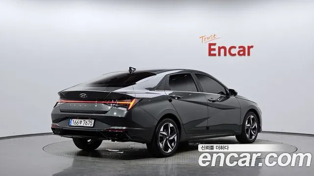 Фотография автомобиля — Hyundai Avante CN7