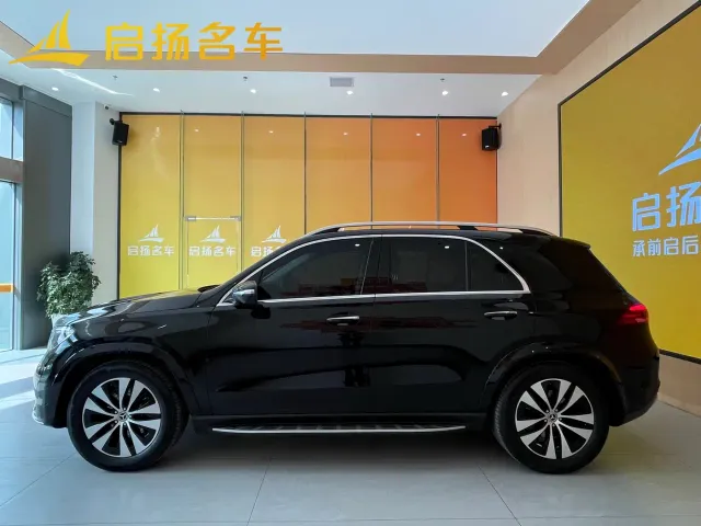 Mercedes-Benz GLE-Class — Фото автомобиля 4