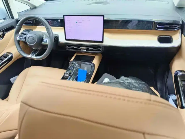 GAC Trumpchi E8 — Фото автомобиля 12