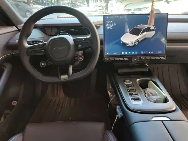 Xiaomi SU7 — Фото автомобиля 12