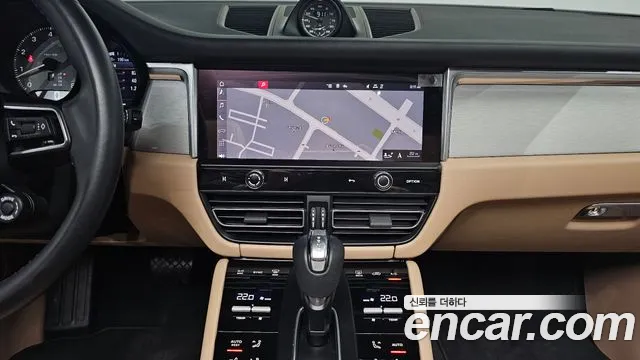 Porsche Macan — Фото автомобиля 14