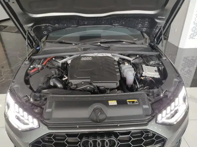 Audi A4L — Фото автомобиля 15