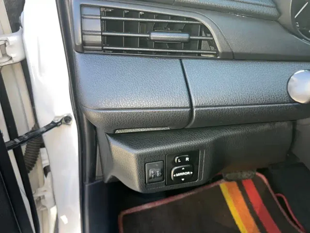 Toyota Vios — Фото автомобиля 7