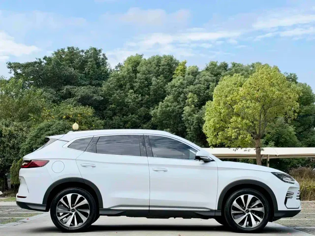 BYD Song PLUS — Фото автомобиля 5