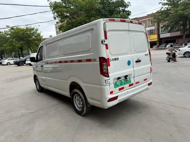 Dongfeng Yufeng Yufeng EM26 — Фото автомобиля 7