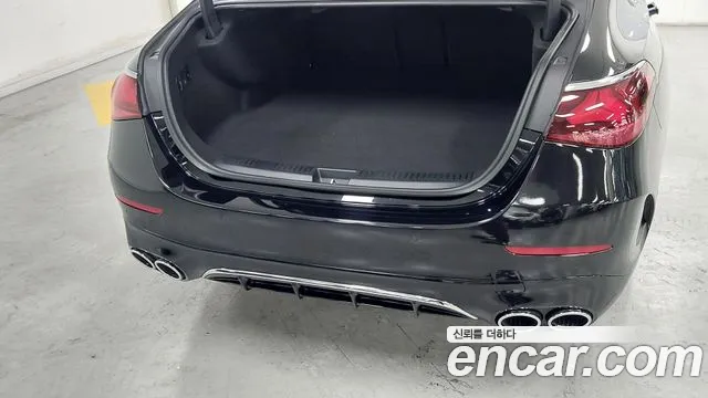 Mercedes-Benz E-Class — Фото автомобиля 11
