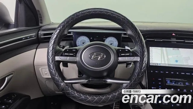 Hyundai Tucson Tucson (NX4) Бензин 1.6 турбо 2WD — Фото автомобиля 14