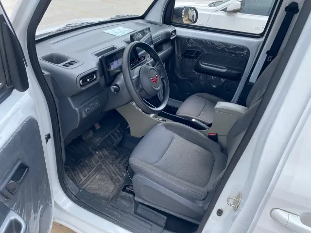 Wuling Zhiguang NEV — Фото автомобиля 5