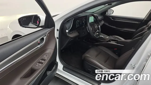 Hyundai Grandeur (New) Hybrid — Фото автомобиля 15