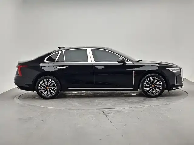 Hongqi H5 — Фото автомобиля 4