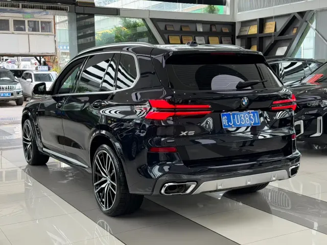 BMW X5 — Фото автомобиля 4