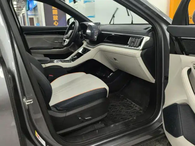 BYD Song PLUS — Фото автомобиля 8