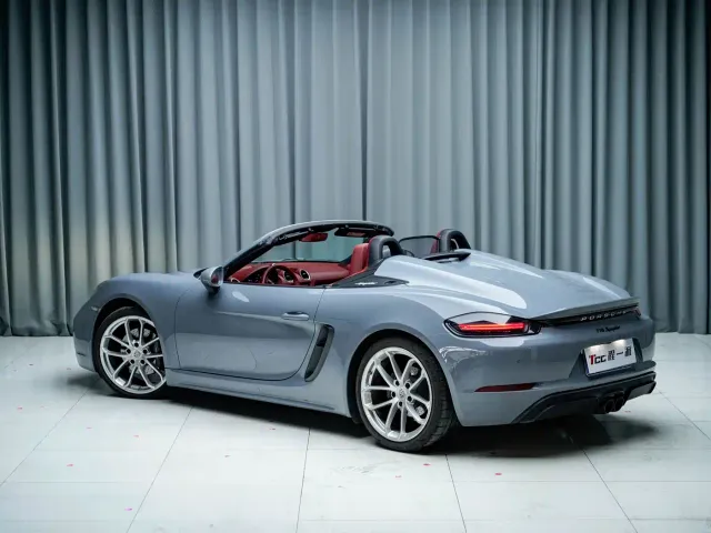Porsche 718 — Фото автомобиля 13
