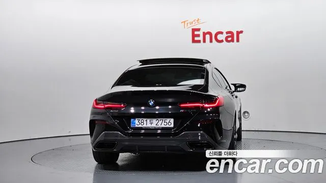 BMW 8-Series — Фото автомобиля 4