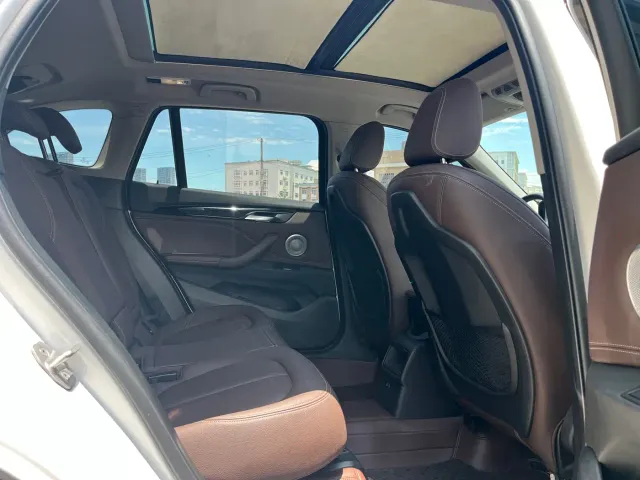 BMW X1 — Фото автомобиля 13