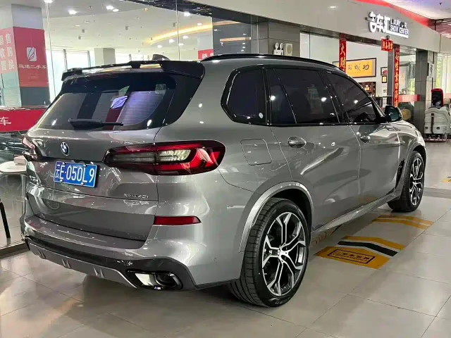 BMW X5 — Фото автомобиля 4