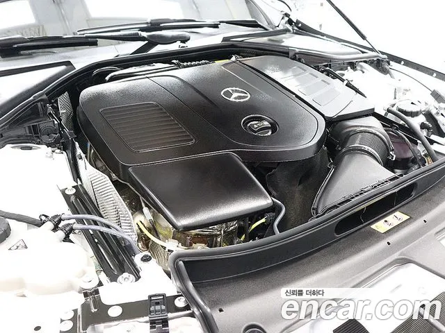 Mercedes-Benz E-Class — Фото автомобиля 6