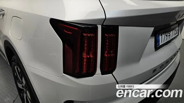 Kia Sorento Sorento 4-е поколение Бензин 2.5T 2WD — Фото автомобиля 21