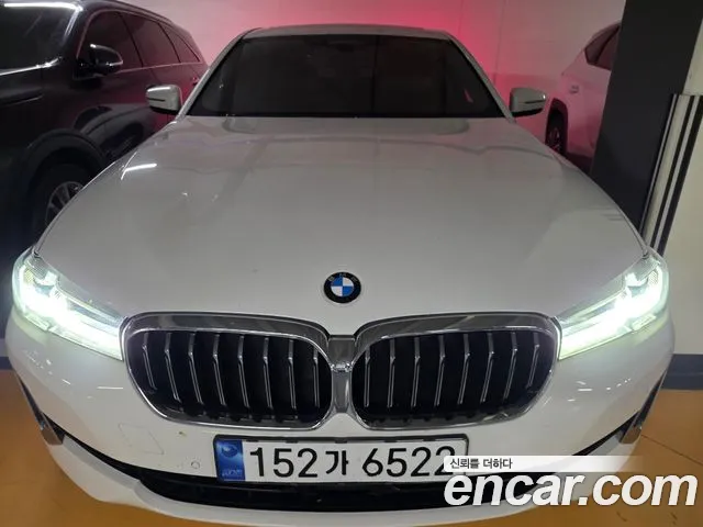 Фотография автомобиля — BMW 5 Series G30