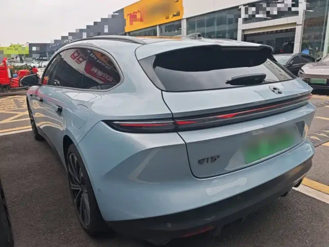 Nio ET5 Touring — Фото автомобиля 4