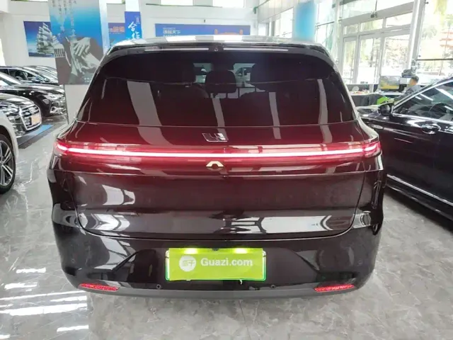 Li Auto L6 — Фото автомобиля 5