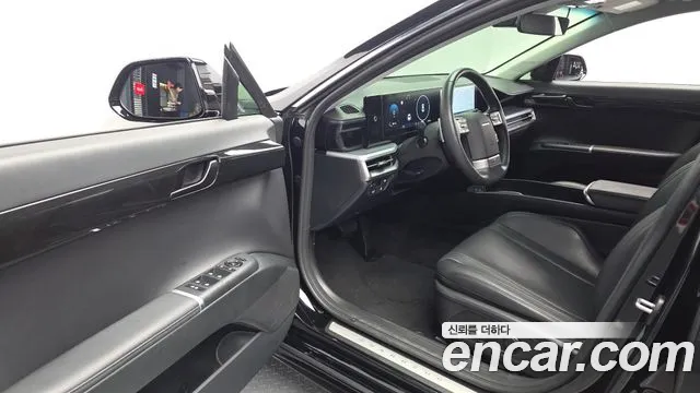 Hyundai Grandeur Grandeur (GN7) 2.5 Бензин 2WD — Фото автомобиля 3