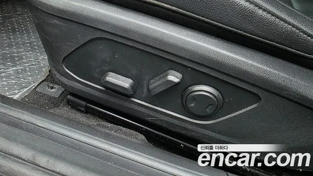 Hyundai Grandeur GN7 — Фото автомобиля 28