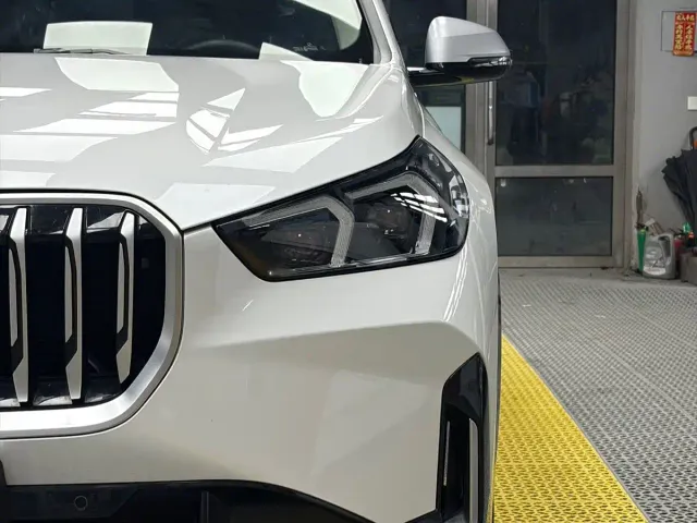 BMW X1 — Фото автомобиля 7
