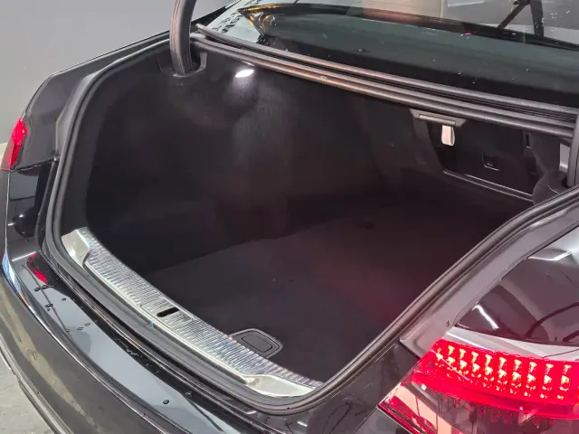Mercedes-Benz S-Class — Фото автомобиля 7