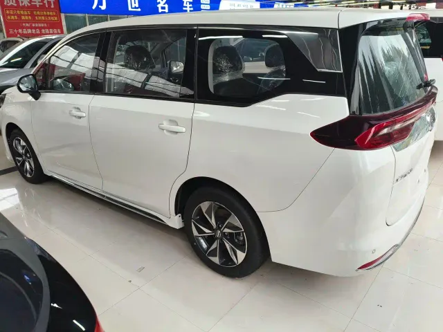 GAC Trumpchi M6 — Фото автомобиля 7