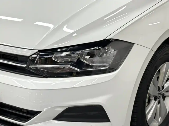 Volkswagen Polo — Фото автомобиля 10
